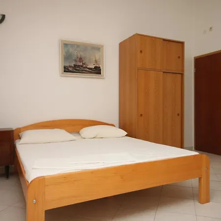 Apartment Studio Gradac 6660b Gradac (Split-Dalmatia)